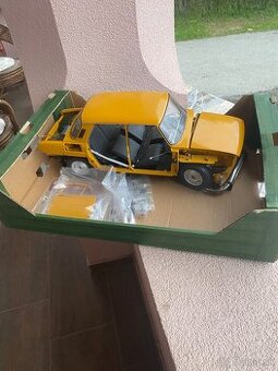 Škoda 100 deagostiny 1:8
