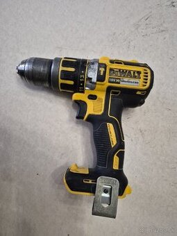 Dewalt akumulátorová vŕtačka