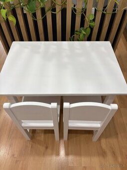 Detsky stol so stolickamk