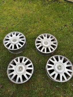 Disky na Skoda super b