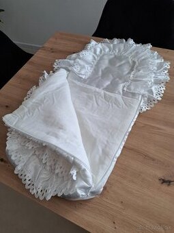 Hniezdo zacinovačka