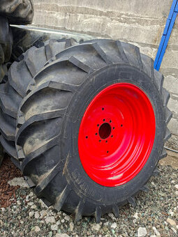 Predam nove nafukane kolesa 16-9x30 traktor Zetor major 80
