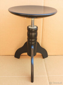 Klavírnu stoličku celodrevennú