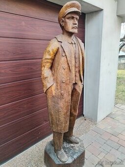 Lenin,busta-drevorezba Ostrovsky