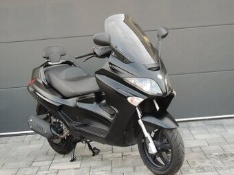 PIAGGIO X EVO 125 2015 20 tis.km
