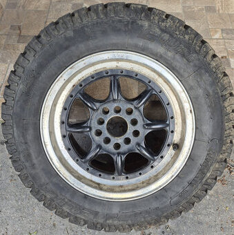 Terénne pneu 205/70 r15 s diskom 5x114,3