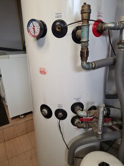 Predám veľký solárny bojler Elíz 300 2s