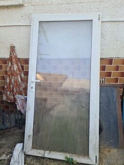 Plastové dvere 105/205 preškolenie dvere