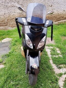 YAMAHA XMAX 125
