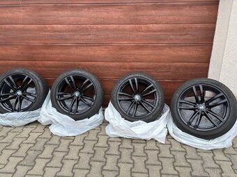 245/45 R19 BMW