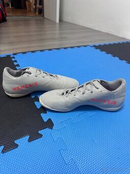 Halovky adidas Nemeziz