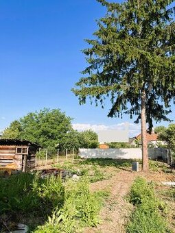 Poschodový rodinný dom s garážou, obec Kalná nad hronom