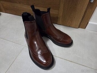 Nove cizmy zara velkost 38