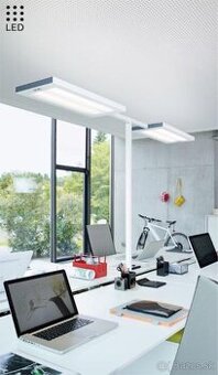 Stojaca lampa Waldmann