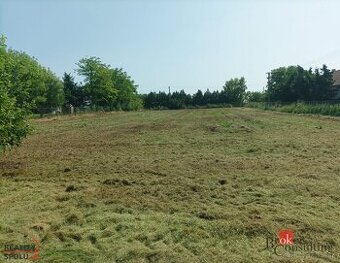 Pozemky na predaj v Poľnom Kesove -LUKRATÍVNA LOKALITA