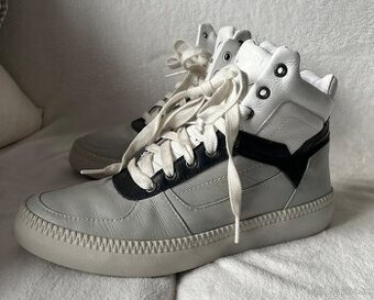 Kozene clenkove tenisky Diesel. Velkost 40.