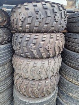 Predám pneu na Štvorkolku Carlisle made in USA