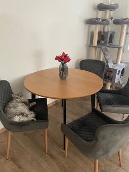 Jedálenský okrúhly stôl Jegind