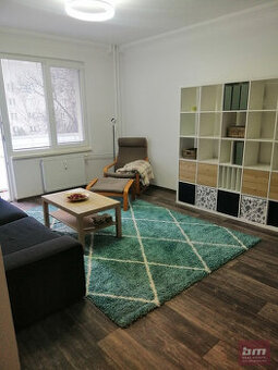 Prenájom 1,5 - izb. bytu na ul. Čsl. parašutistov