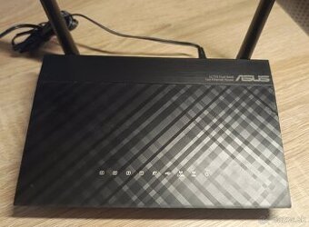 ASUS RT-AC51U + OpenWRT 24.10.4