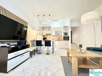 Trogir, Čiovo – pekný, zariadený apartmán len 150m od pláže