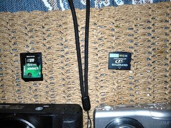 Digitalny fotoaparat na predaj 2kusy