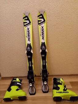 Lyže + lyžiarky.