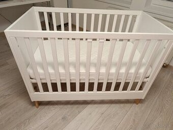 Detská postieľka aj s matracom