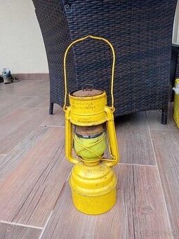 Nemecka petrolejova lampa
