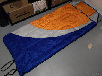 Krásny retro spacák Northwest Territory Ranier 208x84cm USA