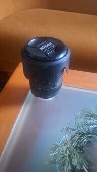 Nikon AF-S DX Nikkor 18-300mm f/3.5-6.3G ED VR