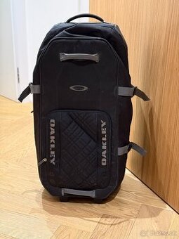 Robustný cestovný kufor OAKLEY na kolieskach