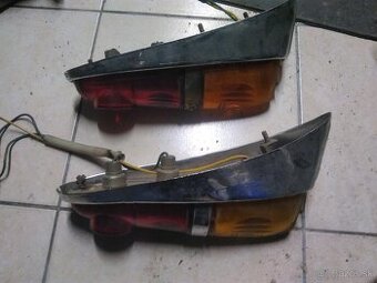 Moskvič 403 407 svetla