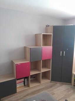 Predám detskú izbu. Skriňa, komoda, skrinky.