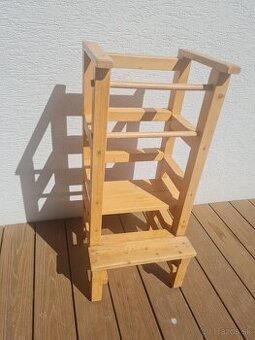 Uciaca veža Montessori