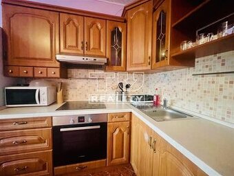 PRIPRAVUJEME Byt 2 izbový s lodžiou, Sibírska, Prešov,...