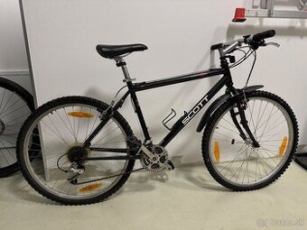 Scott bicykel - kolo domu