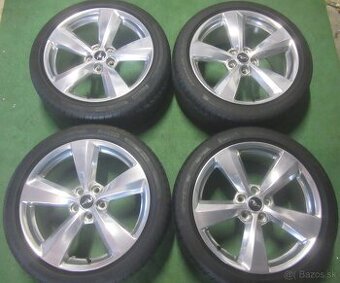 R19 Chromová sada FORD MUSTANG rozteč 5x114,3 255/40R19