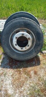 Kolesá nákladné 245/70/R17,5 2ks