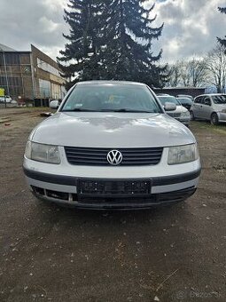 Volkswagen Passat r.v. 2000 1.6 benzínové 75kw