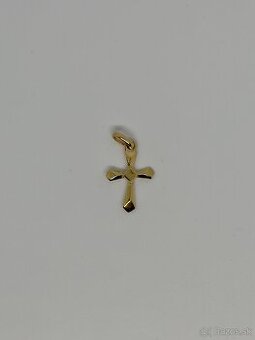 🟡 22. Zlatý prívesok – 14k/585 – 1.1g – 70 €
