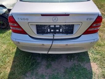 Mercedes benz C200