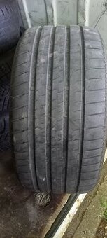 Predám letné pneu 285/35R21 105V