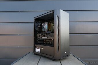 Ryzen 7 9700X, RTX 4070 Ti Super, 32GB RAM, SSD, 24m