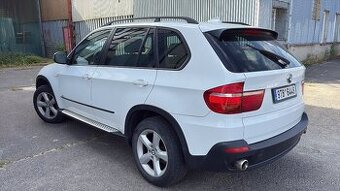BMW X5 3.0 benzin 200KW 7Mist