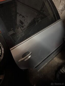 Predam zadne prave dvere passat b5.5 combi