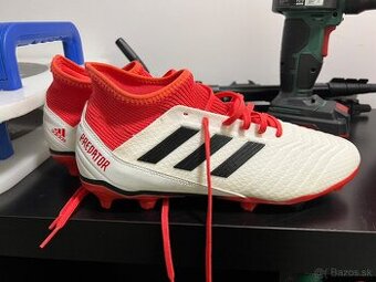 Predám kopačky Adidas Predator 18.3 FG, veľkosť 44