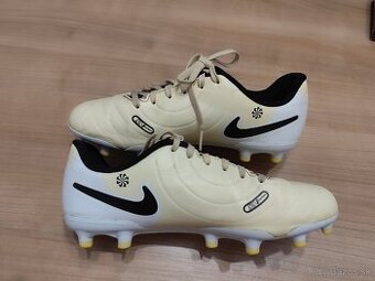 Kopačky na futbal zn.Nike v 38,5
