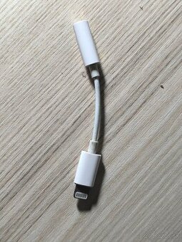 Apple Lightning → 3,5 mm jack redukcia (adaptér na slúchadlá