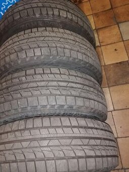 Predam zimne pneu Tomket snowroad 185/65R14 86T